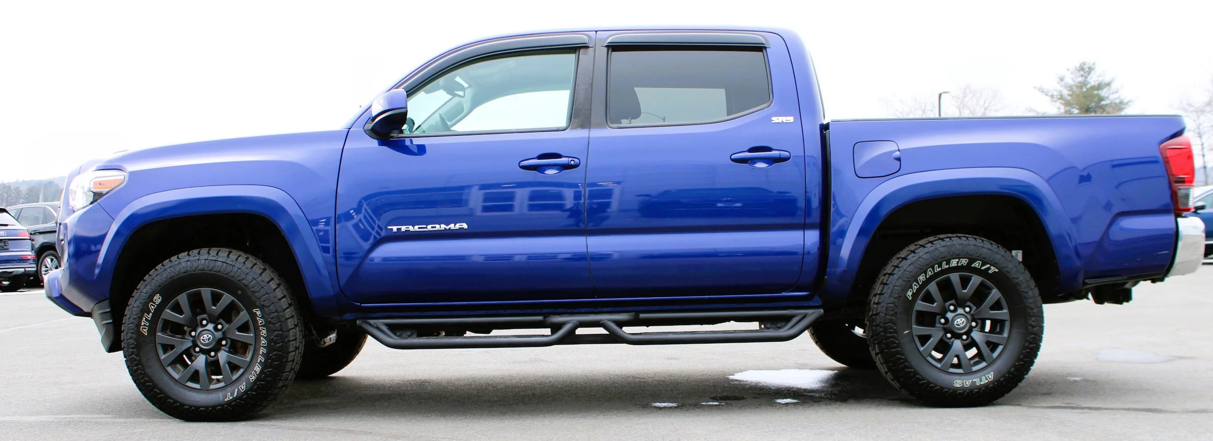 Used 2023 Blue Toyota  image 6