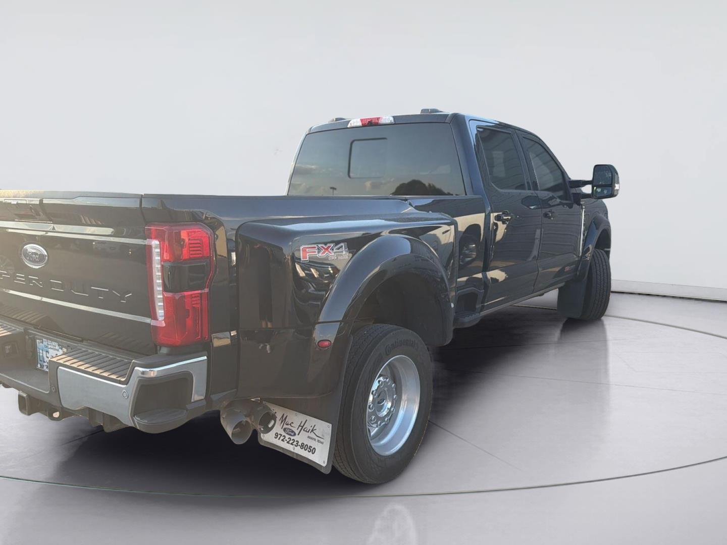 Used 2024 Agate Black Ford Lariat image 3