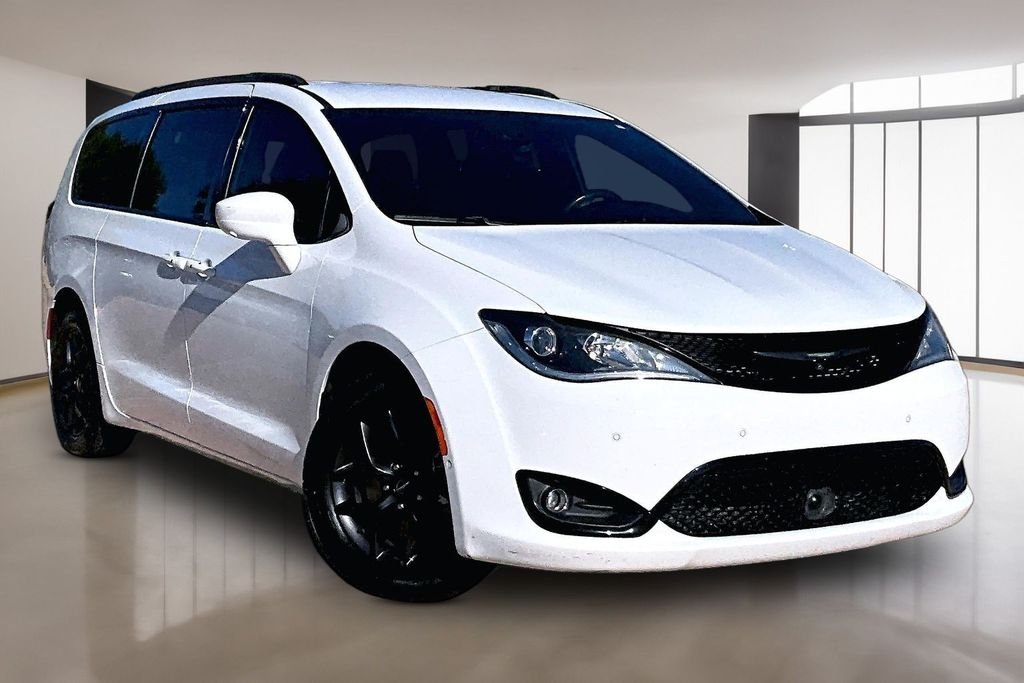 Used 2020 White Chrysler Touring L Plus image 11