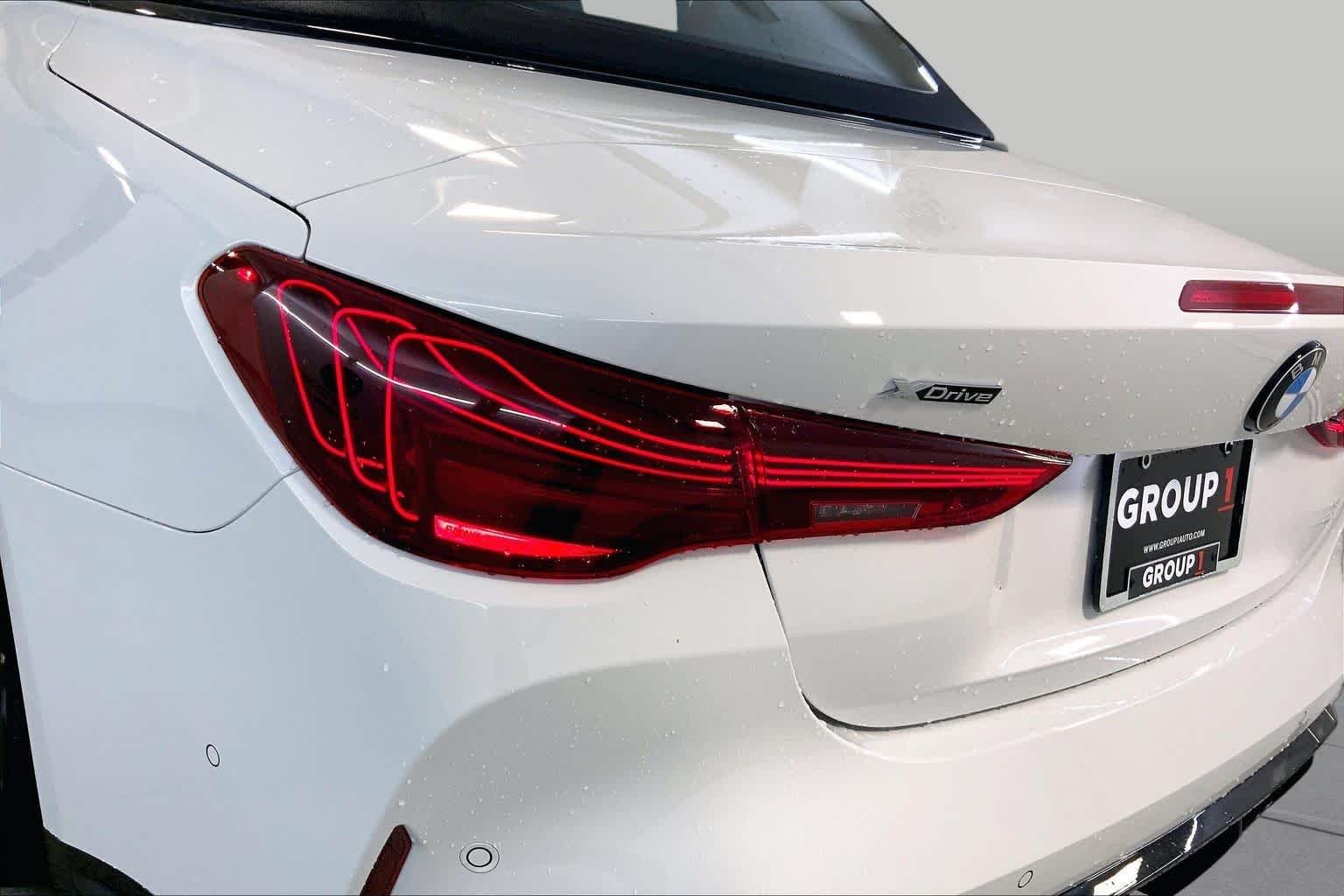 New 2027 Alpine White BMW Competition xDrive image 14