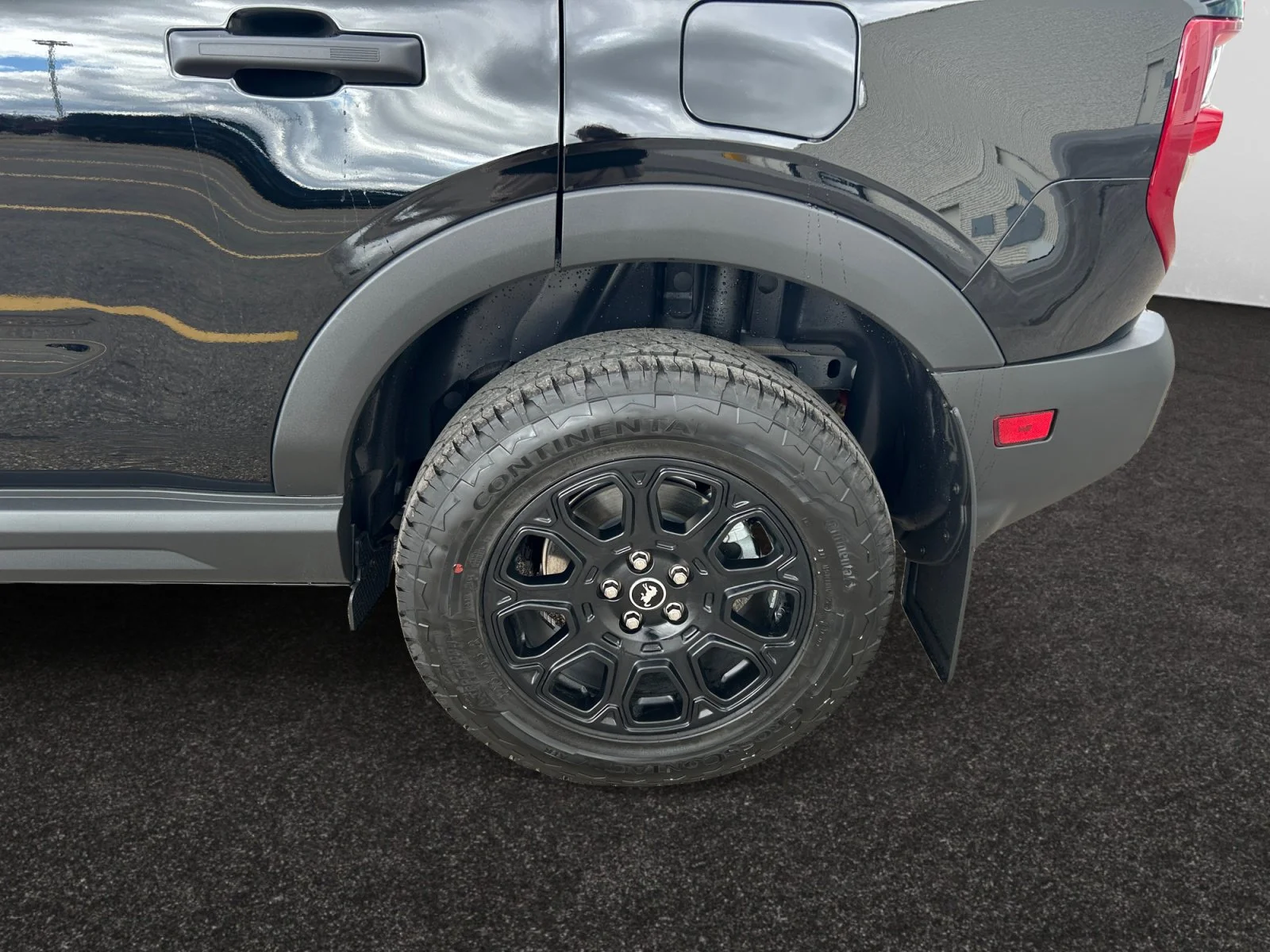 New 2026 Shadow Black Ford Badlands image 9