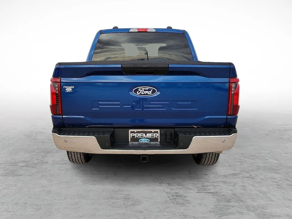 Used 2025 Blue Ford XLT image 9