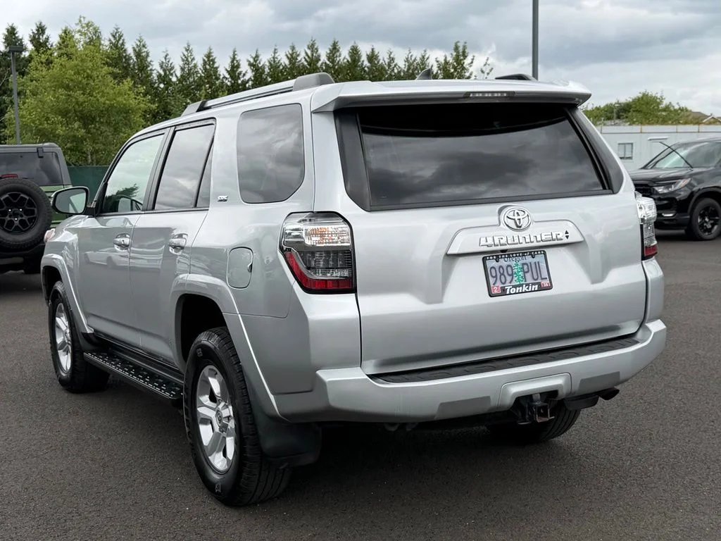 Used 2022 Classic Silver Metallic Toyota SR5 Premium image 7