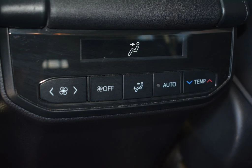 2023 Toyota Highlander Limited - Photo 25