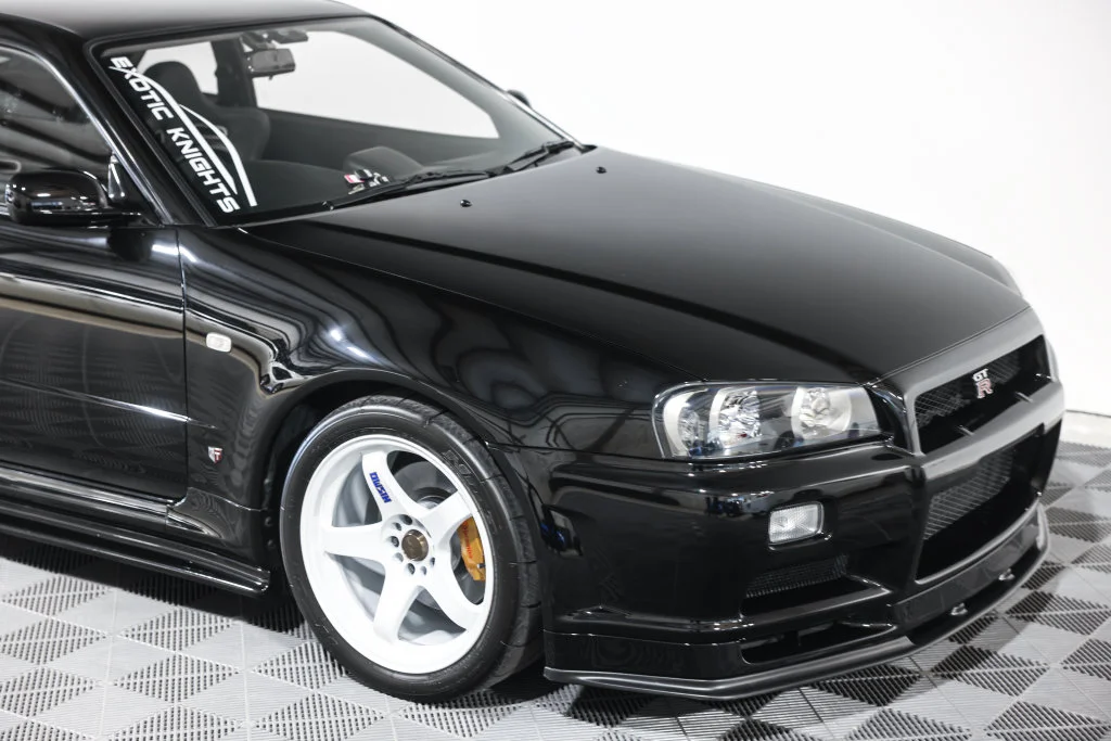 Used 2000 Black Nissan  image 5