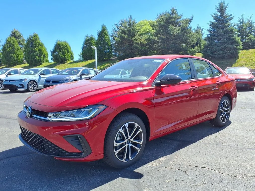 New 2026 Kings Red Metallic Volkswagen 1.5T Sport image 5
