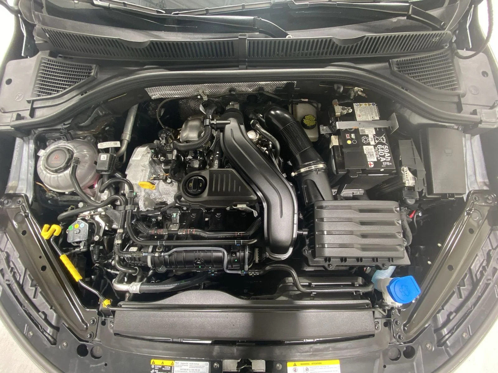 2025 Volkswagen Jetta SE - Photo 25