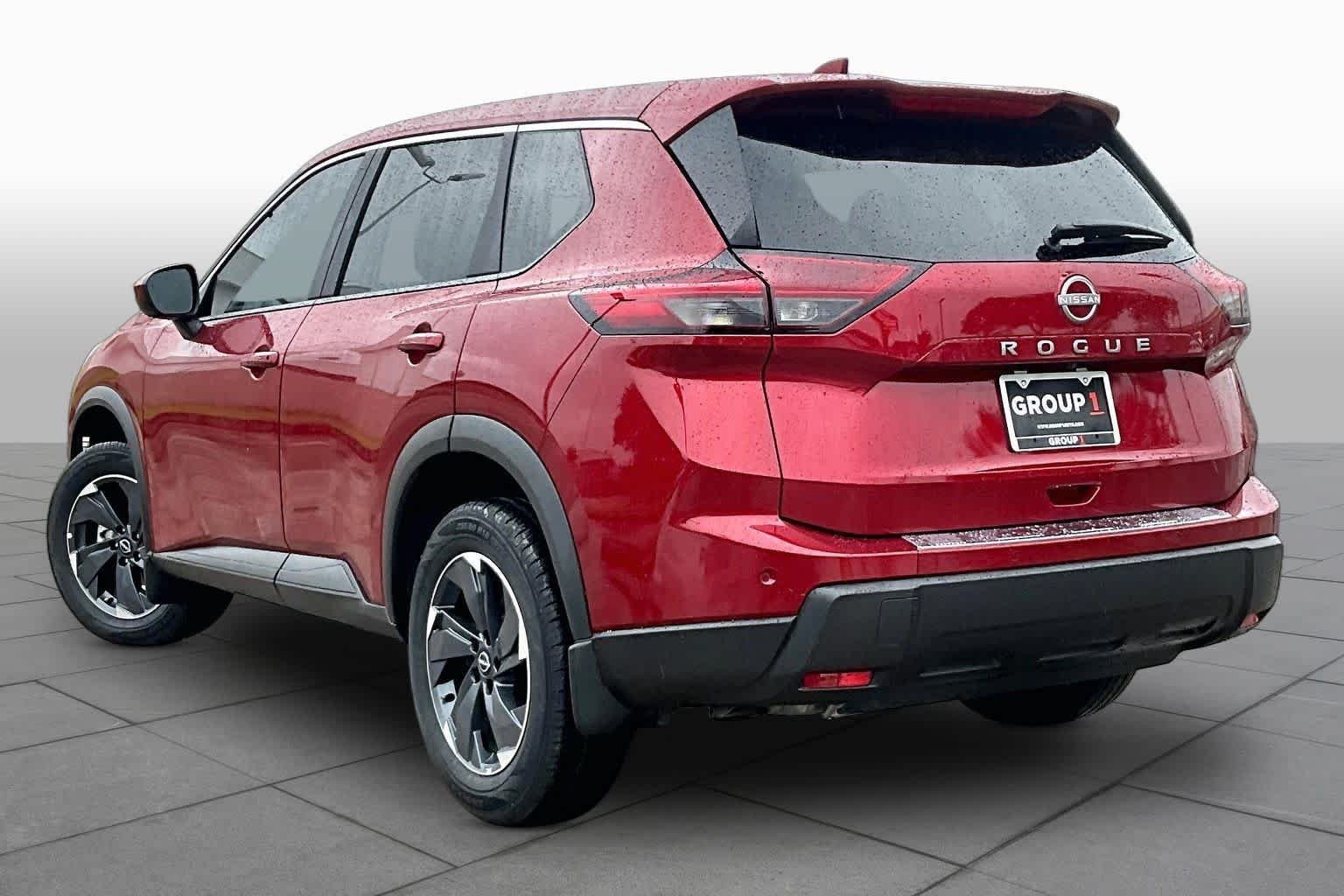 Used 2026 Scarlet Ember Tintcoat Nissan SV image 11