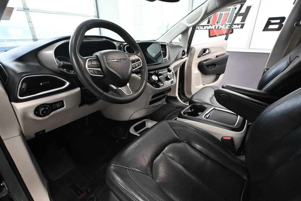 2022 Chrysler Pacifica Touring L - Photo 21