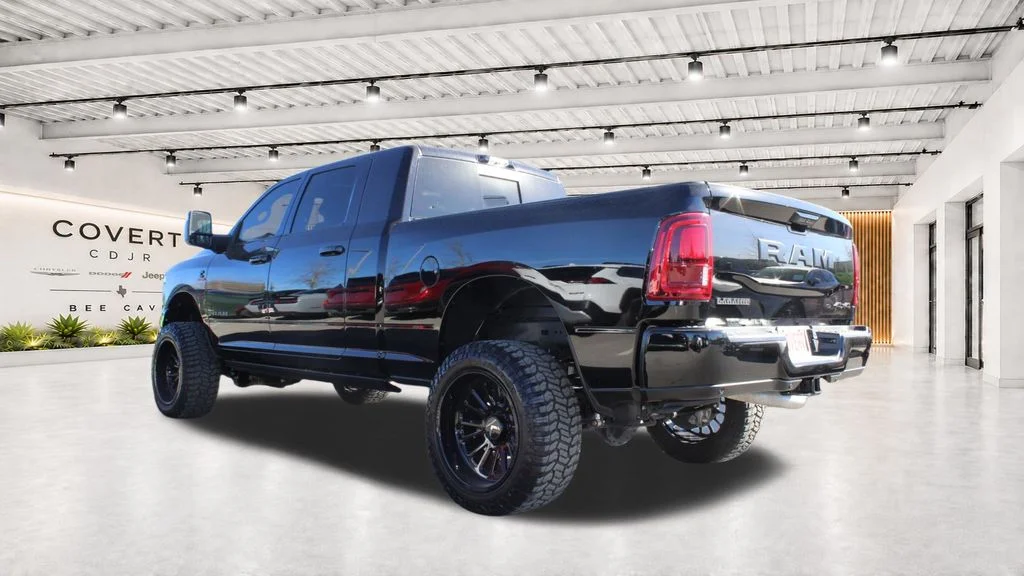 New 2025 Diamond Black Crystal Pearl-Coat Exterior Paint RAM Laramie image 11