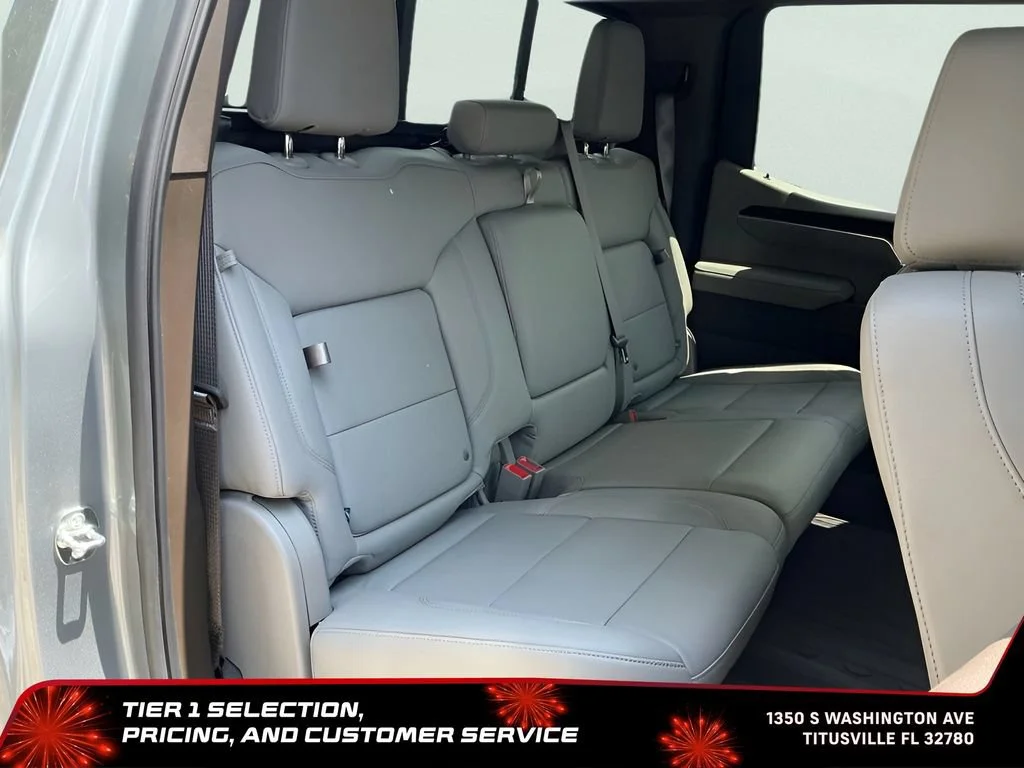 2026 GMC Sierra 1500 SLT - Photo 18