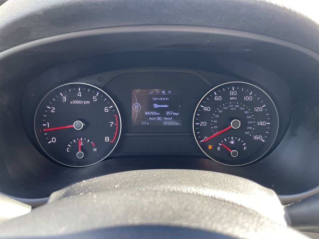 Used 2017 Silver Kia LX image 17