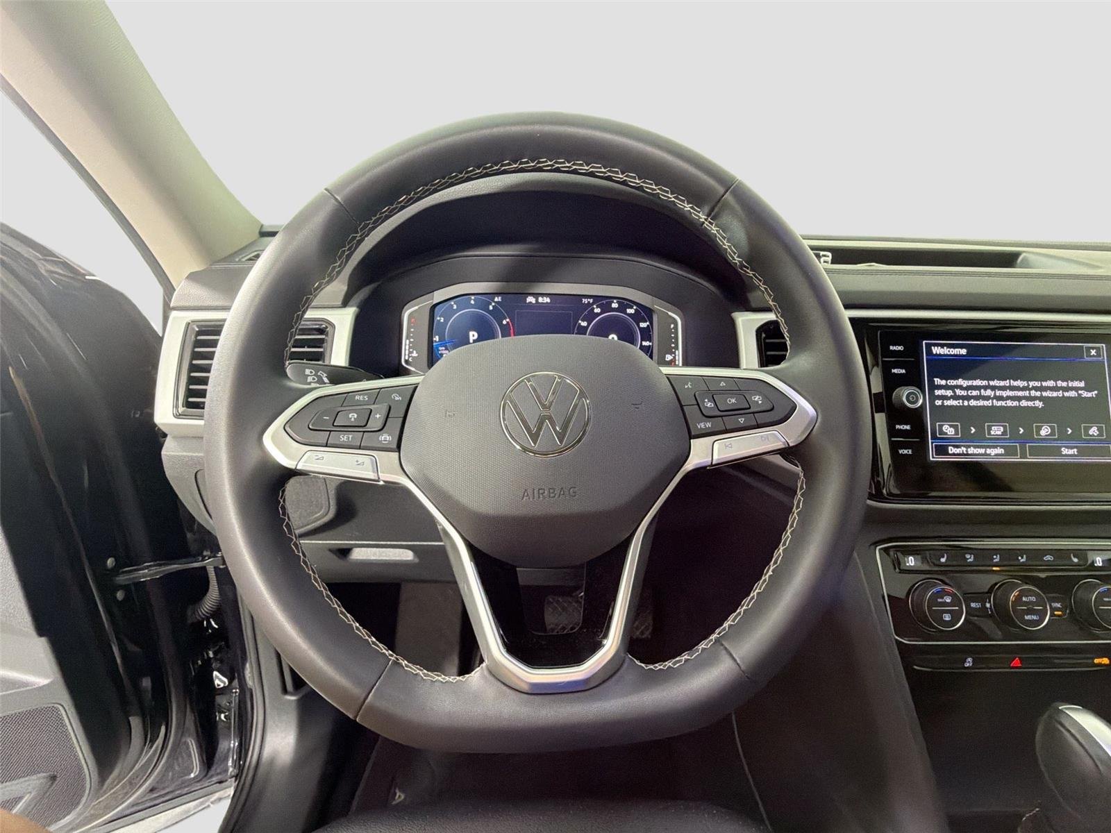 Used 2023 Deep Black Pearl Volkswagen 2.0T SE w/Technology image 11