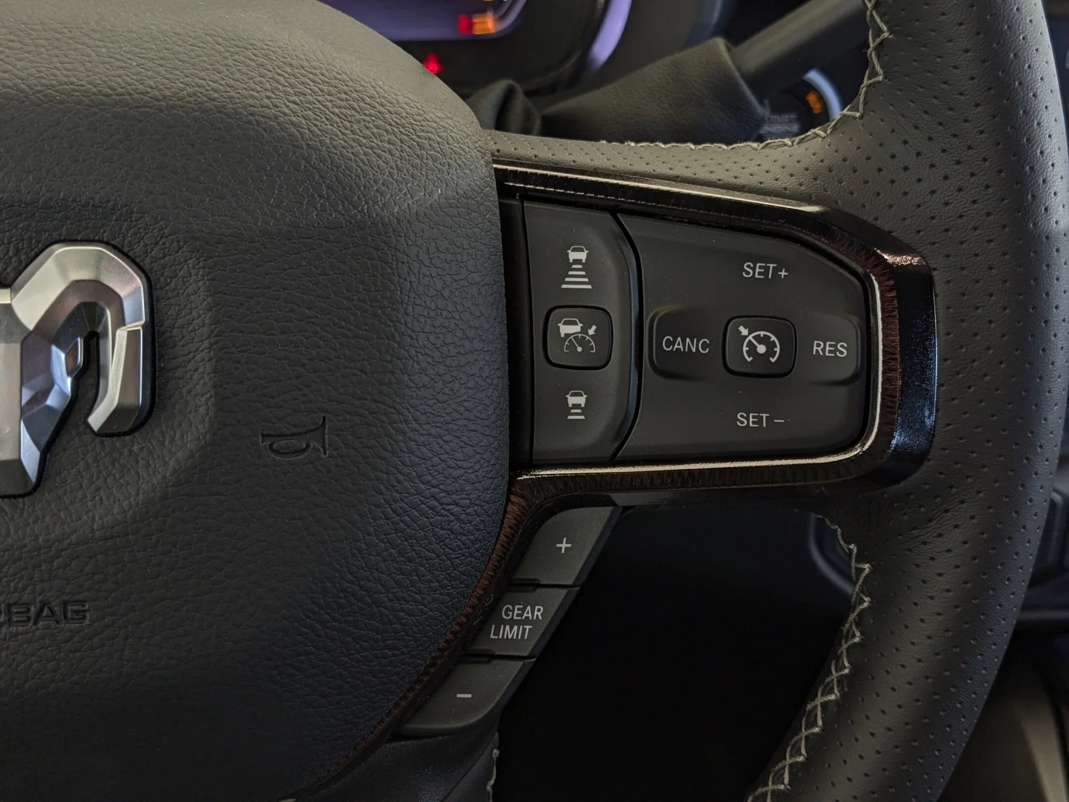 New 2026 Blue RAM Rebel - - Level 1 Grp - 5th Wheel/Gooseneck Prep - Ventilated Leather Seats - Alpine Audio & More! image 19