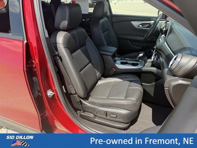 Used 2023 Radiant Red Tintcoat Chevrolet LT image 9