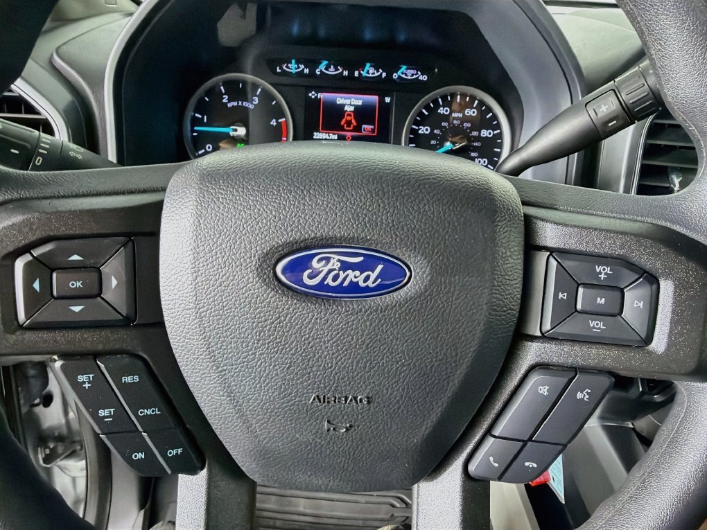 Used 2022 Silver Ford XLT image 16