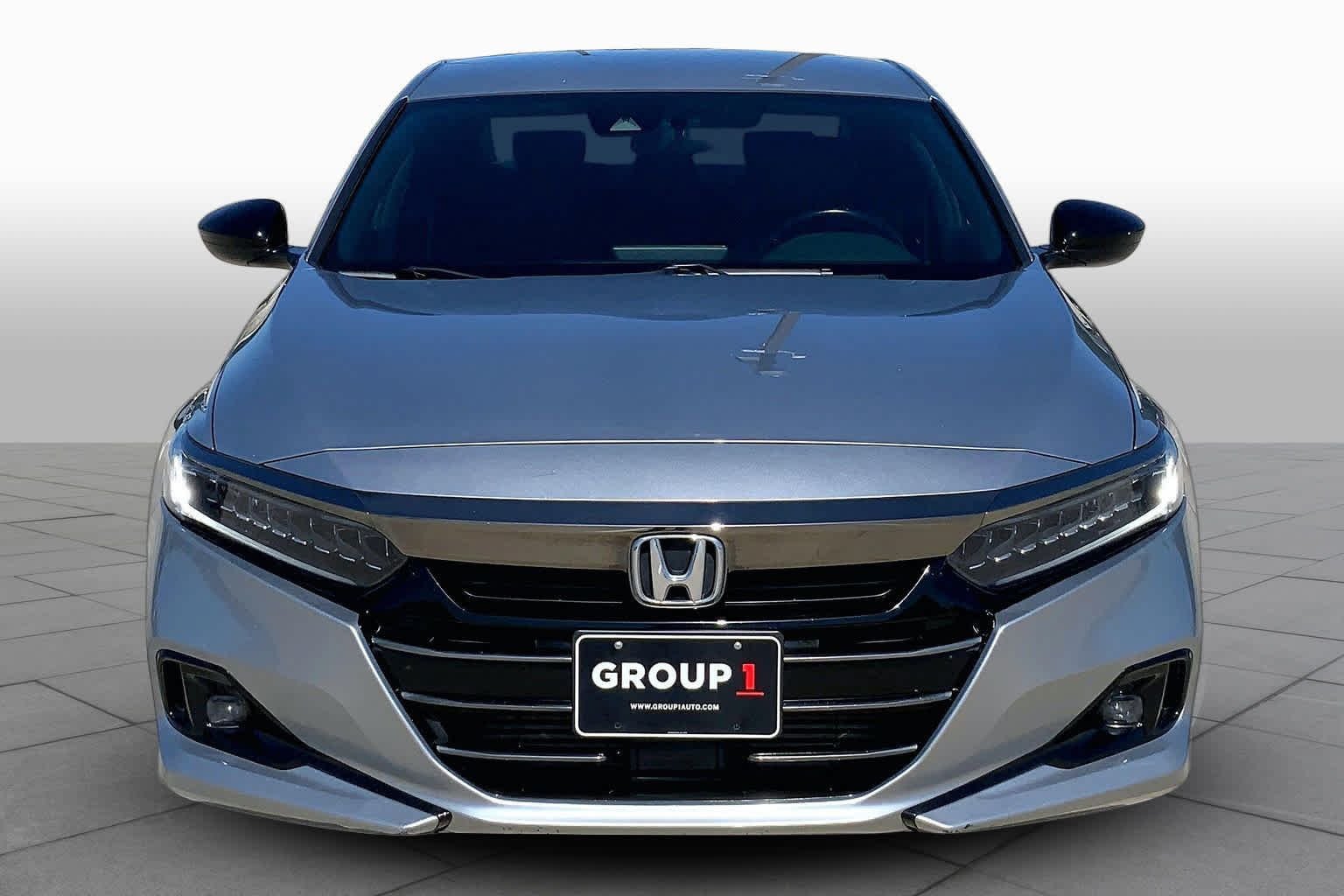 Used 2021 Lunar Silver Metallic Honda Sport image 4
