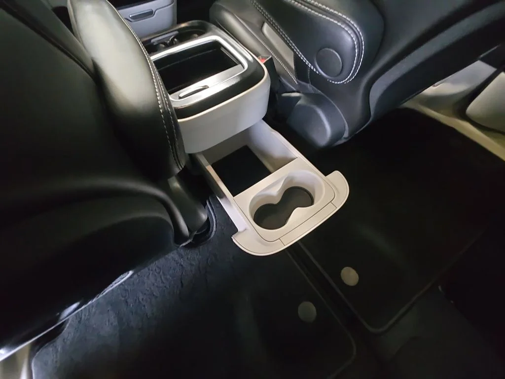 Used 2023 White Chrysler Touring L image 29