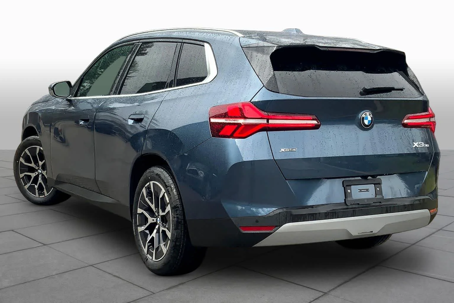 New 2026 Arctic Race Blue metallic BMW 30 xDrive image 12