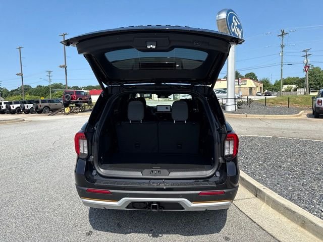 New 2026 Agate Black Metallic Ford Tremor image 18