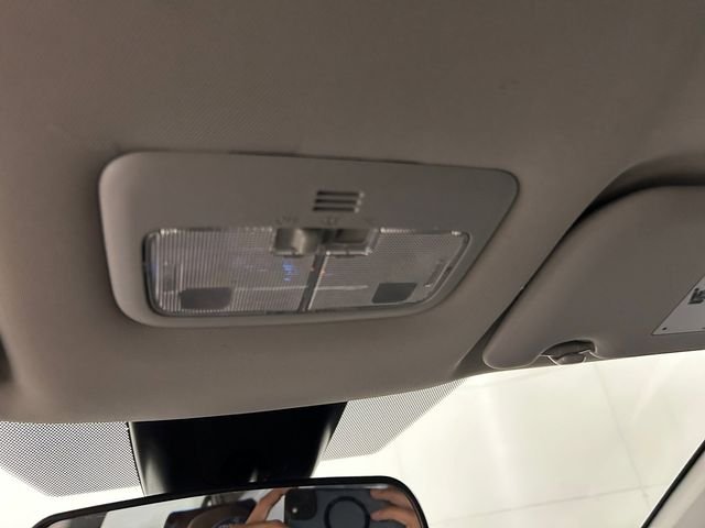 Used 2019 Silver Toyota SE image 29