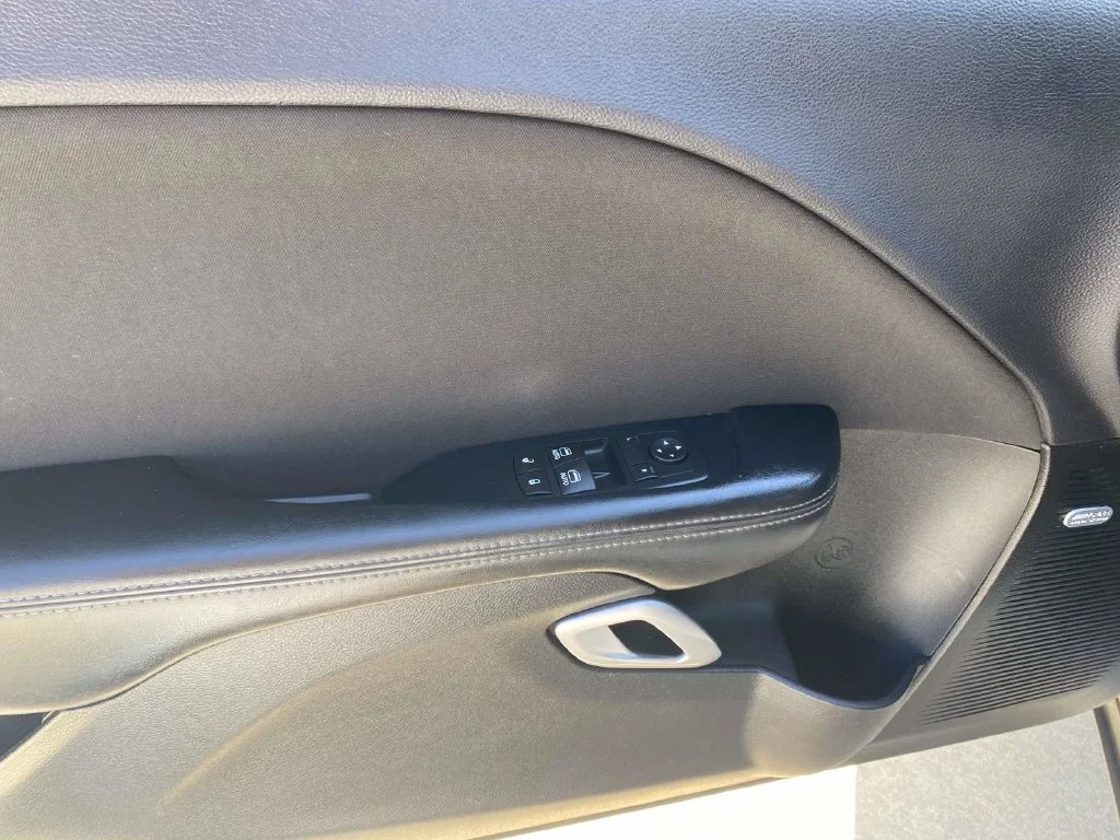 Used 2016 White Dodge R/T image 19