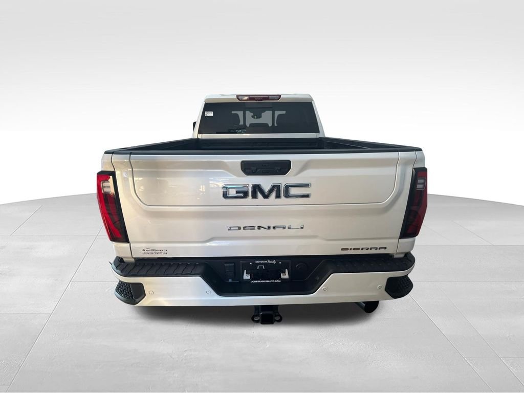 Used 2024 White GMC Denali Ultimate image 4