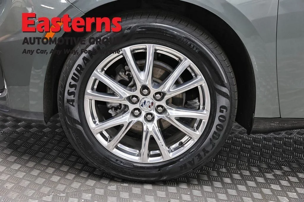 Used 2023 Green Buick Essence image 35