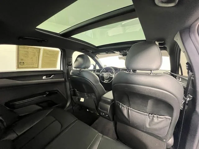 Used 2023 White Kia GT-Line image 33