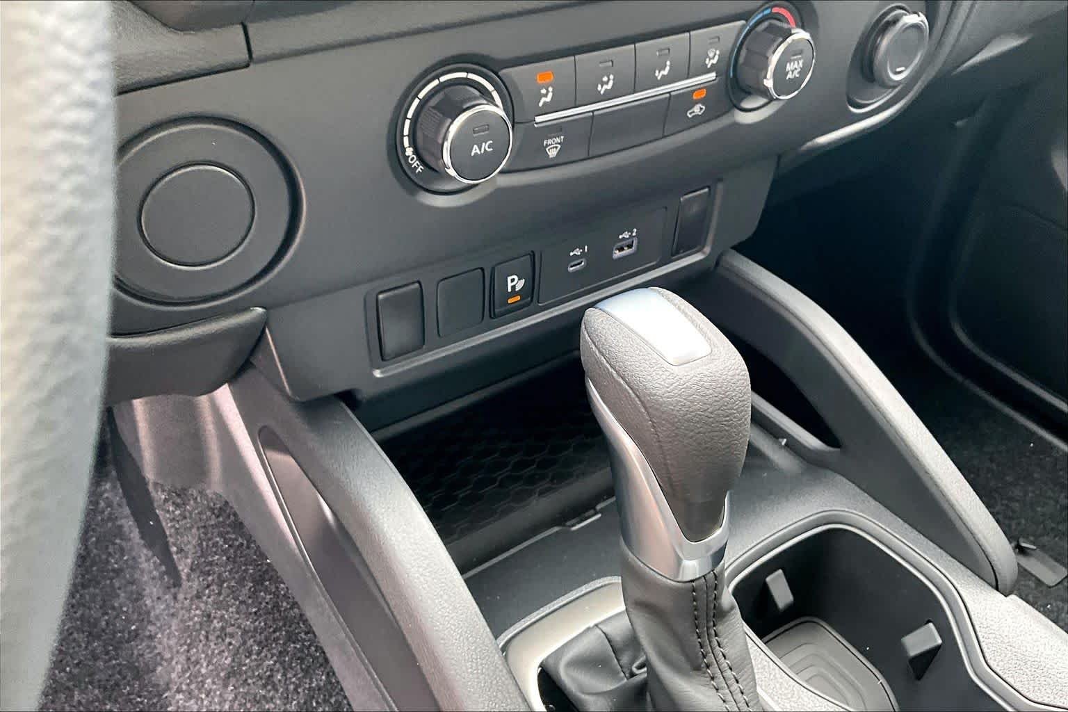 New 2026 Glacier White Nissan S image 14