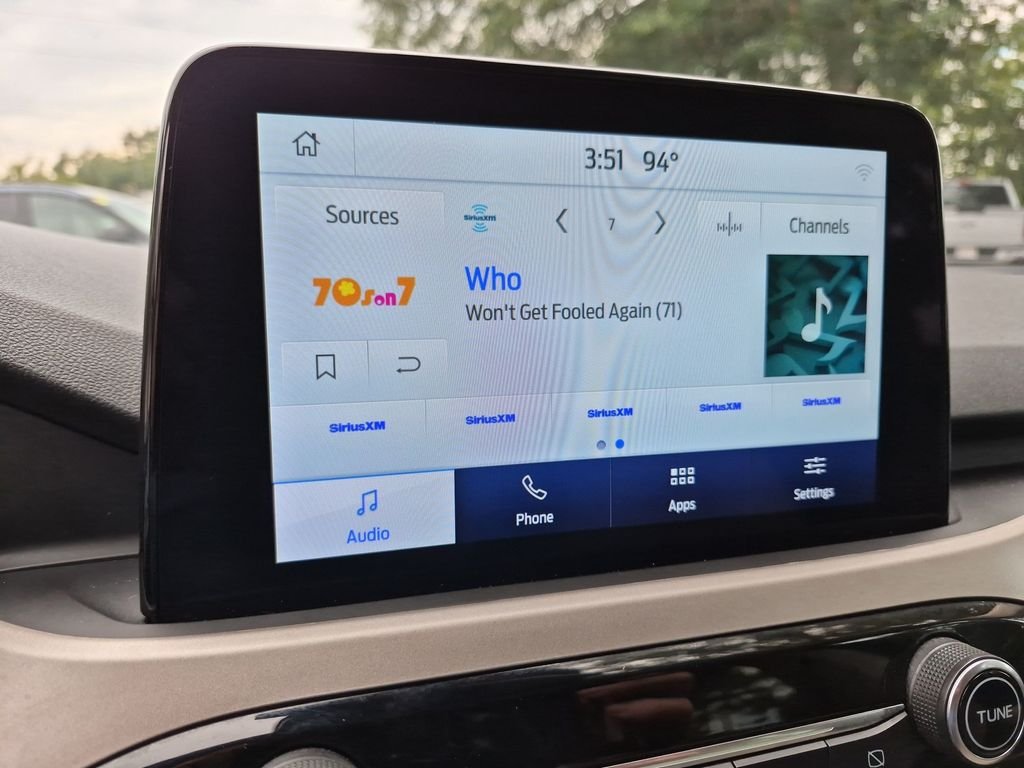 Used 2020 Black Metallic Ford SEL image 21