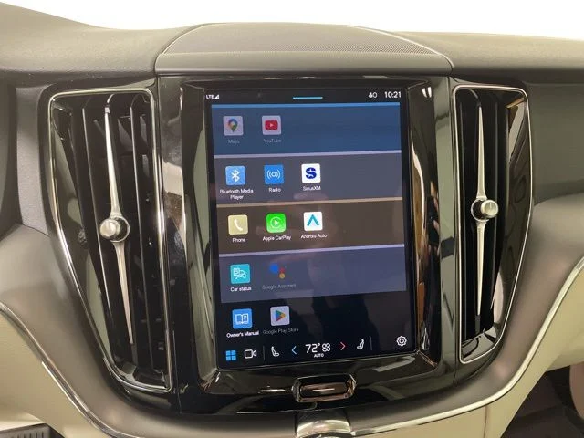 Certified Used 2025 Crystal White Volvo Core image 29
