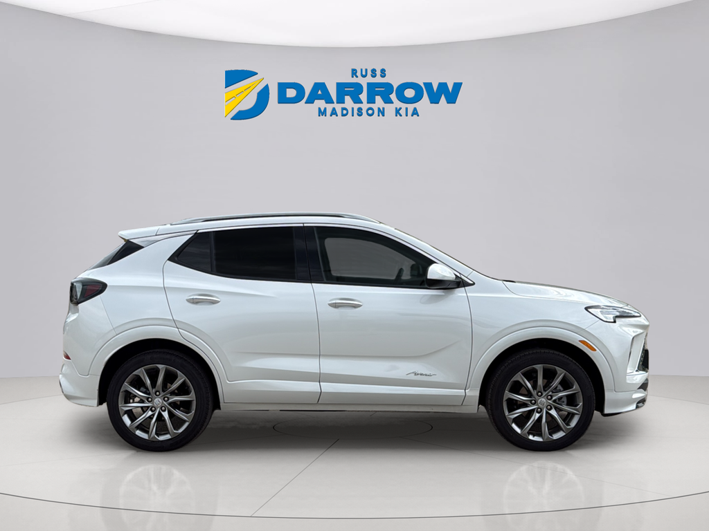 Used 2026 White Frost Tricoat Buick Avenir image 6
