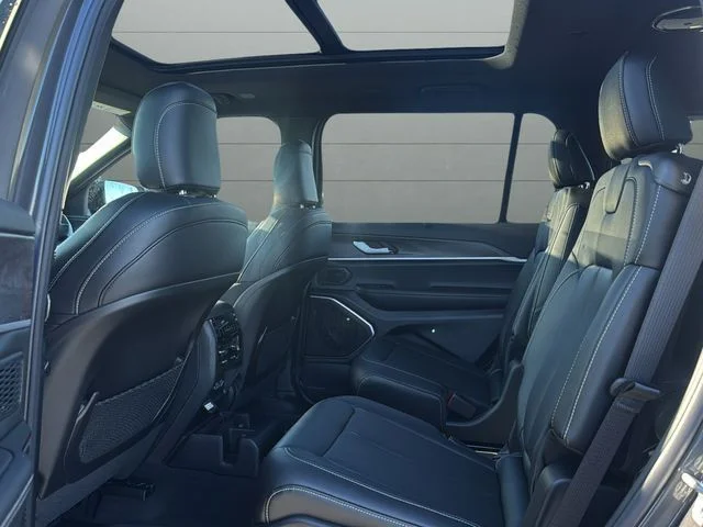 2025 Jeep Grand Cherokee L Limited - Photo 12
