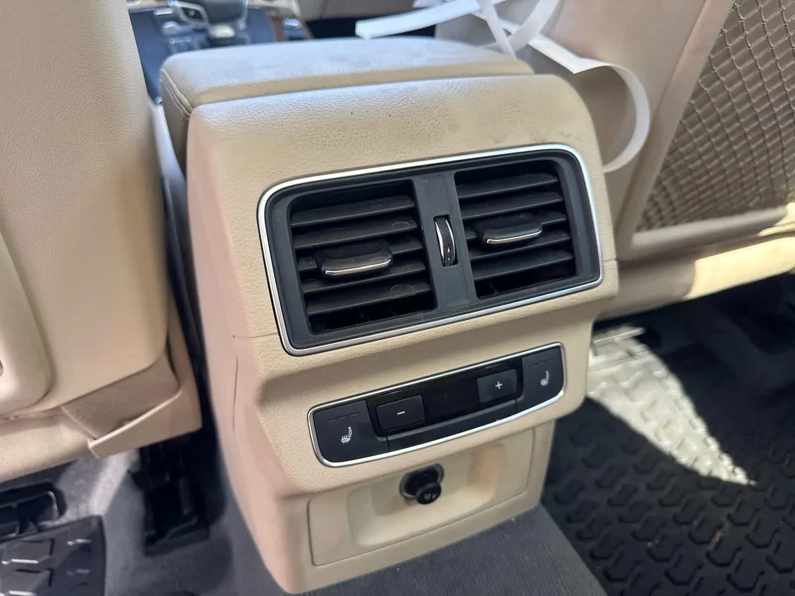 Used 2018 WHITE Audi Premium Plus image 18
