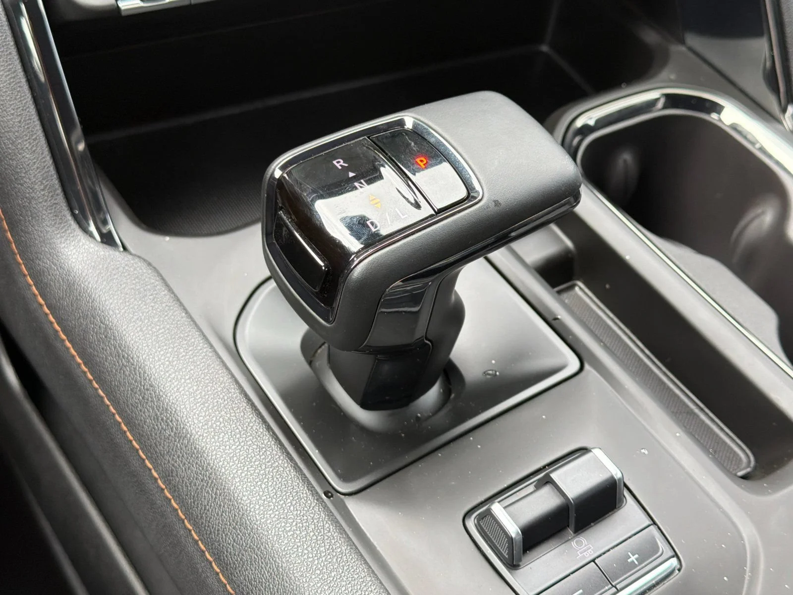 2025 GMC Sierra 1500 AT4 - Photo 23