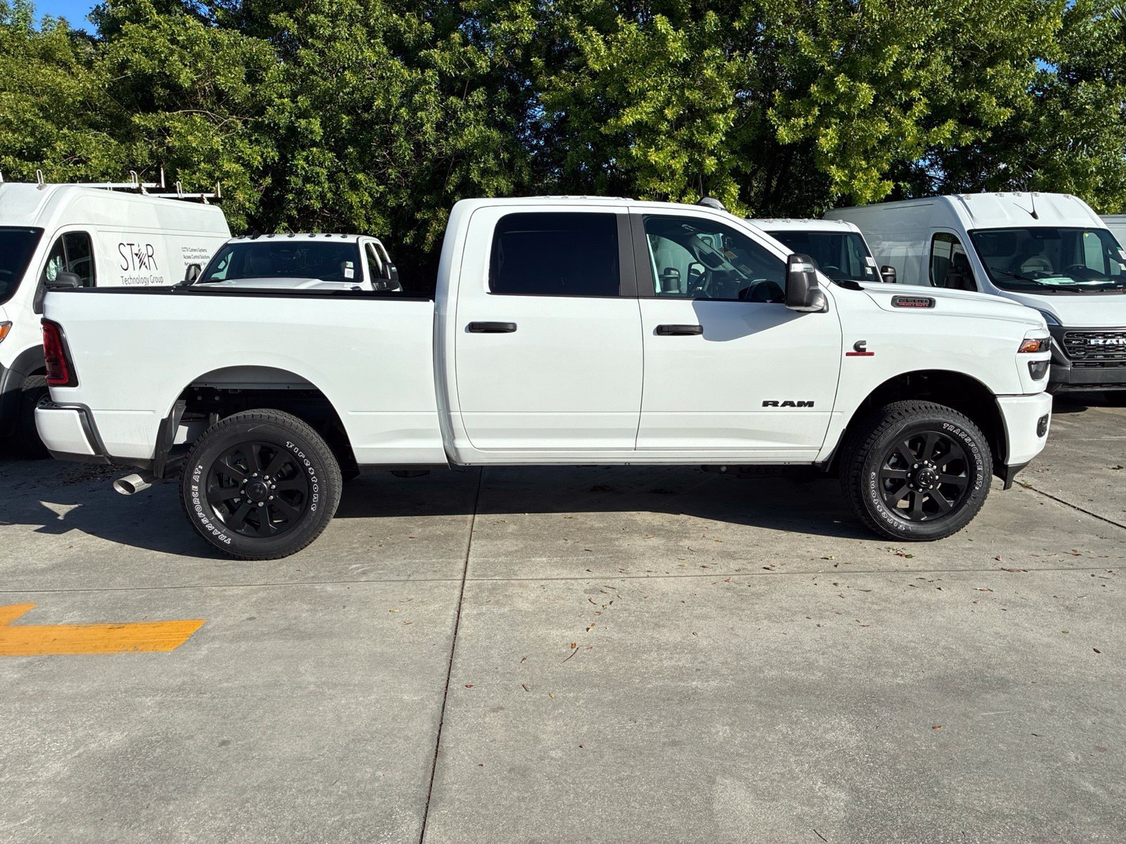 Used 2026 White Ram Big Horn image 6