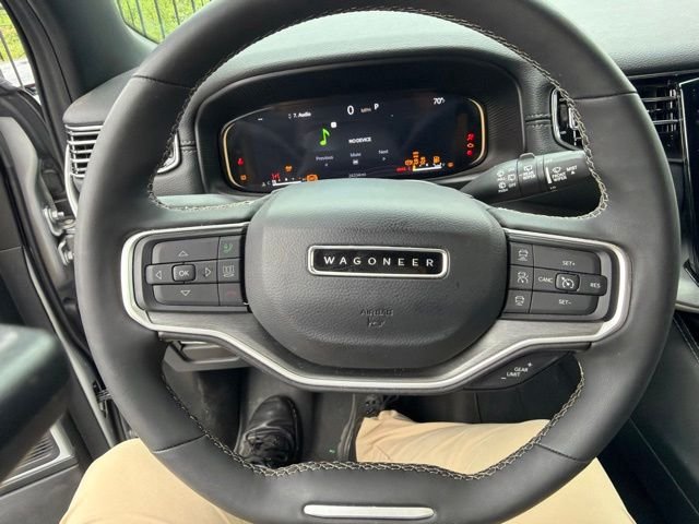 Used 2025 Silver Jeep Base image 15