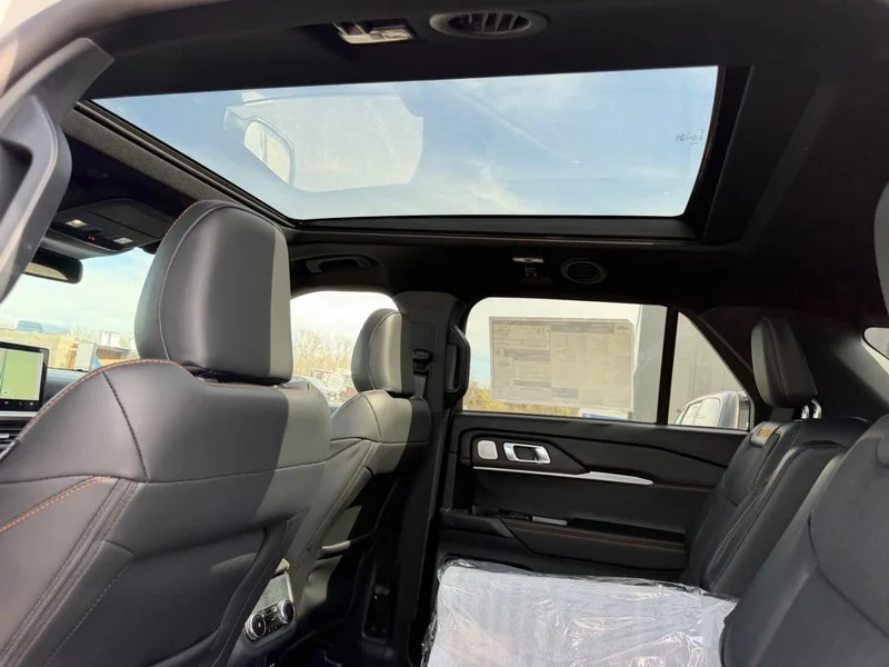 New 2026 Star White Metallic Tri-Coat Ford Tremor® image 12