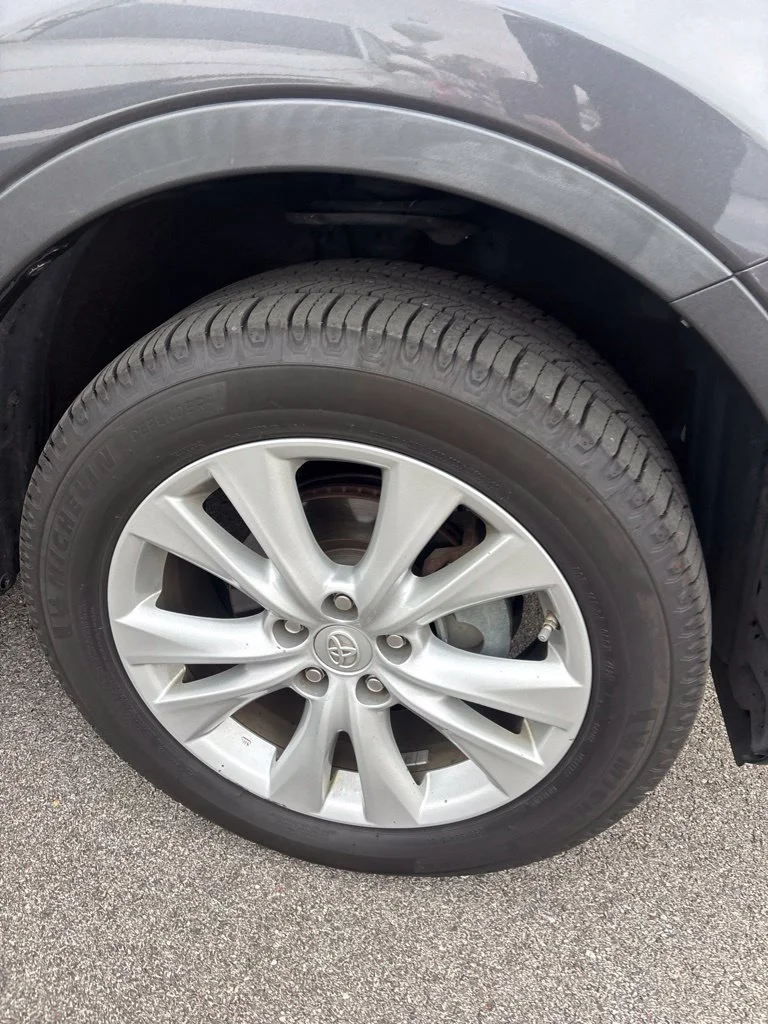 Used 2014 Magnetic Gray Metallic Toyota Limited image 8