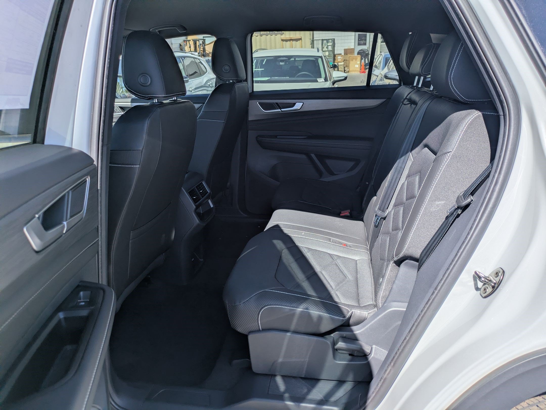 New 2026 White Volkswagen 2.0T SE image 14