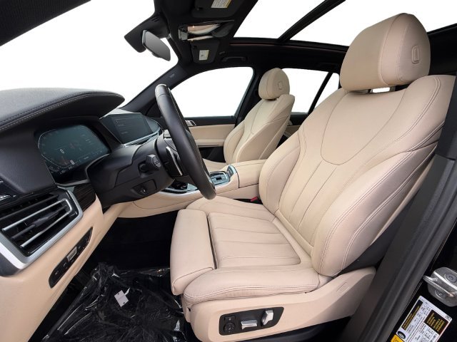 Used 2021 Black BMW sDrive40i image 10