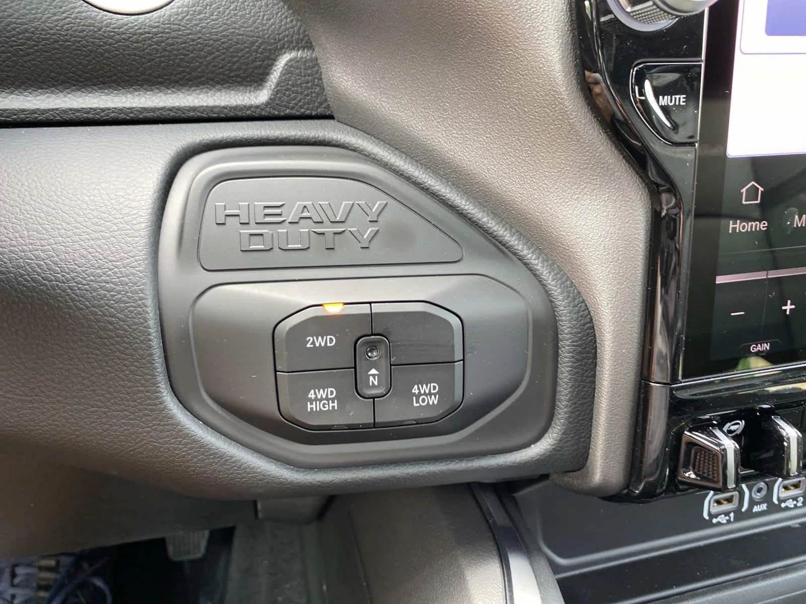 New 2026 Bright White Clear-Coat Exterior Paint RAM Laramie image 14