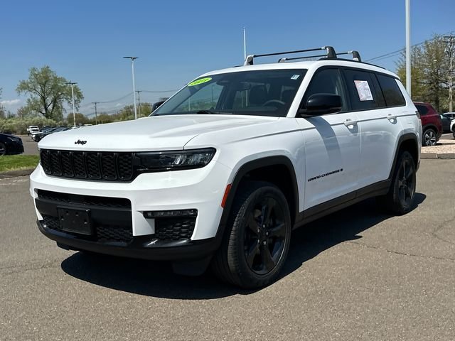 Used 2023 White Jeep Limited image 5