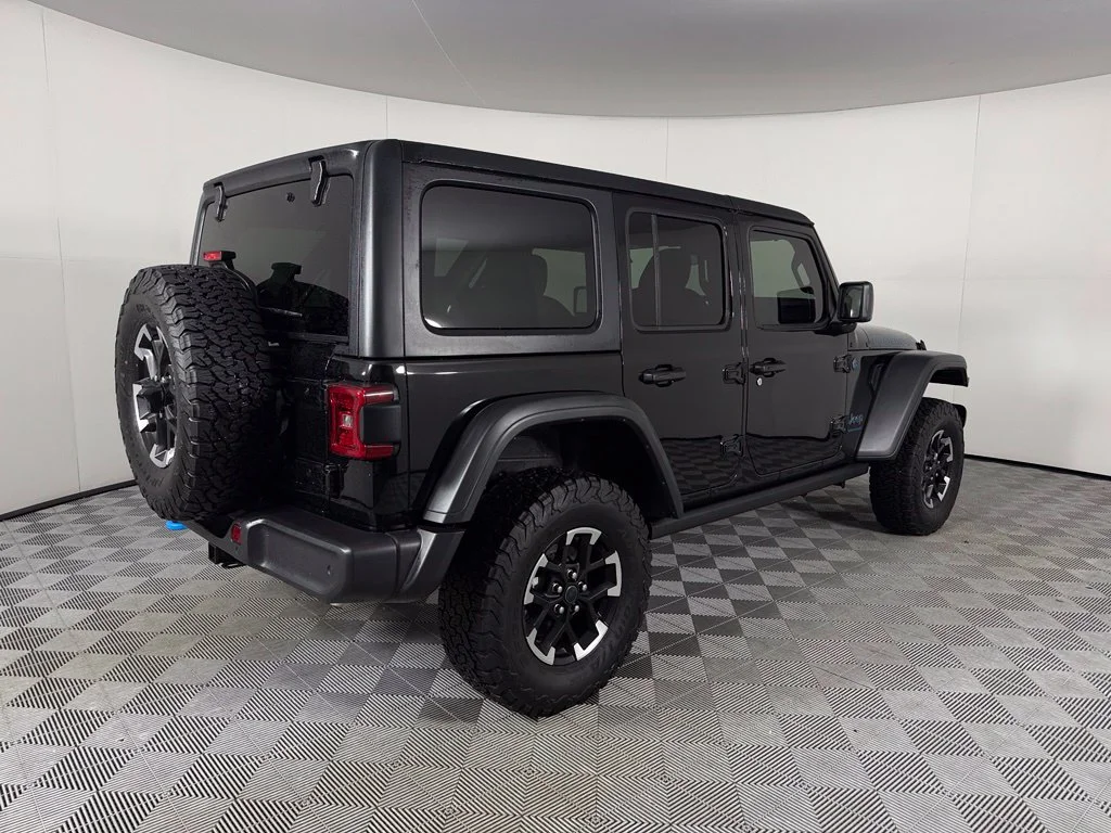 Certified Used 2025 Black Jeep Rubicon 4xe image 7