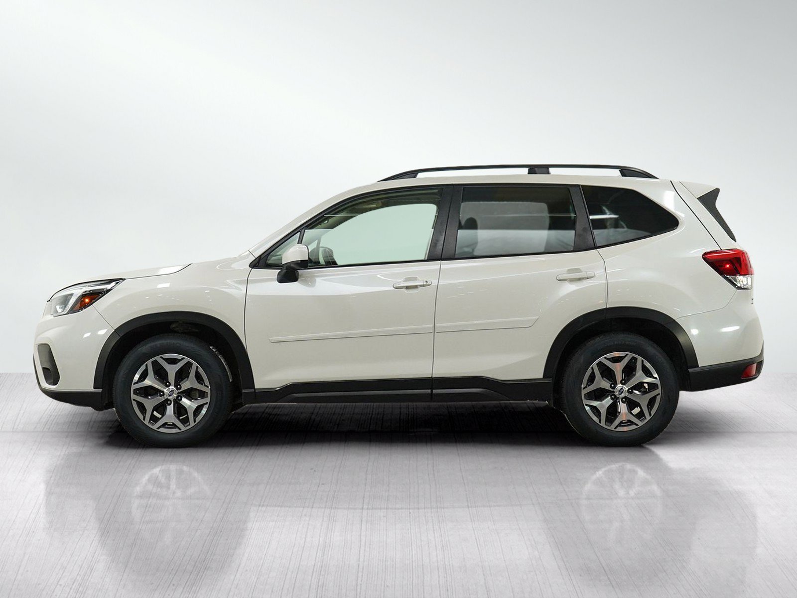 Used 2021 Subaru Forester Premium with VIN JF2SKAJC7MH438069 for sale in Burnsville, Minnesota