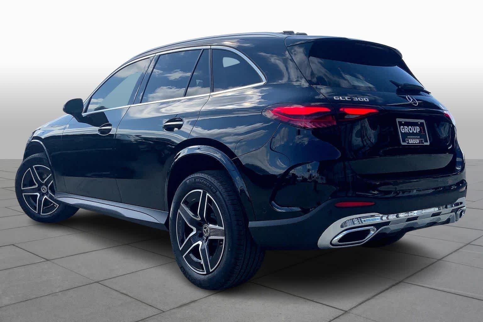 New 2026 Black Mercedes-Benz GLC 300 image 12