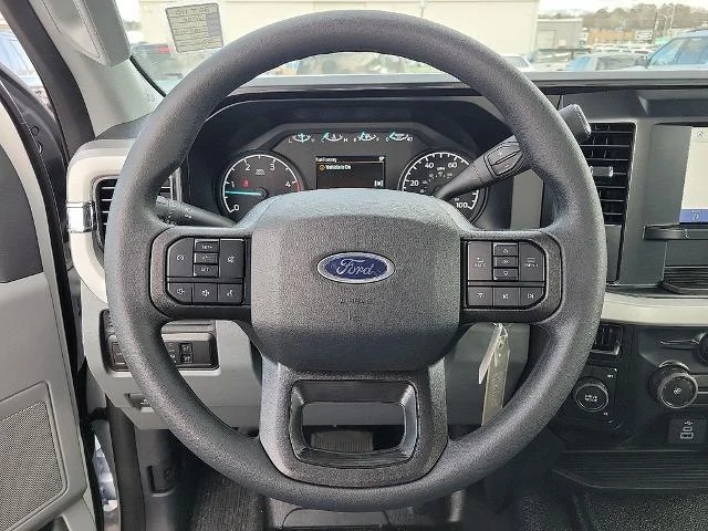 New 2026 Oxford White Ford F-350® XL image 19