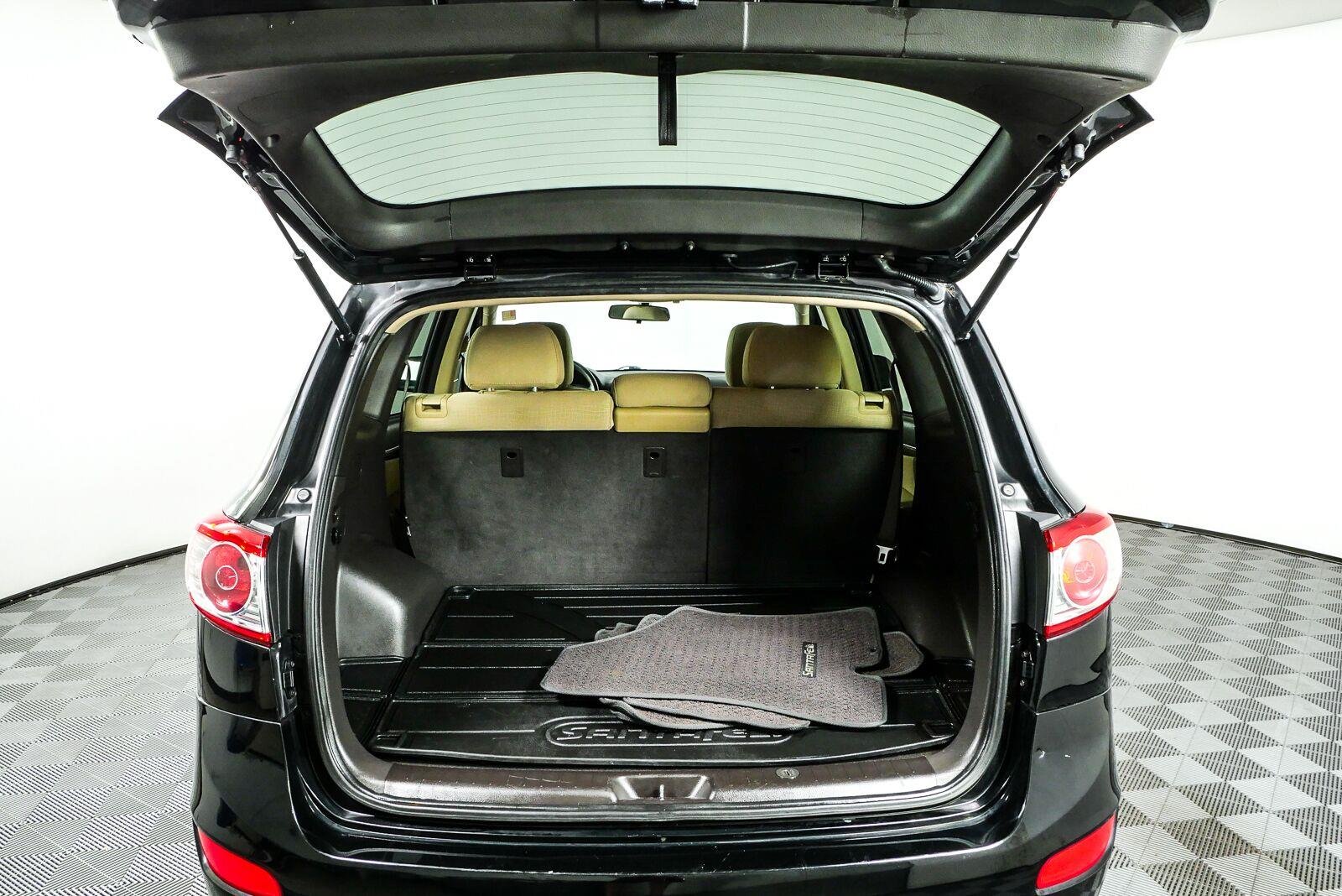 Used 2011 Phantom Black Metallic Hyundai GLS image 28