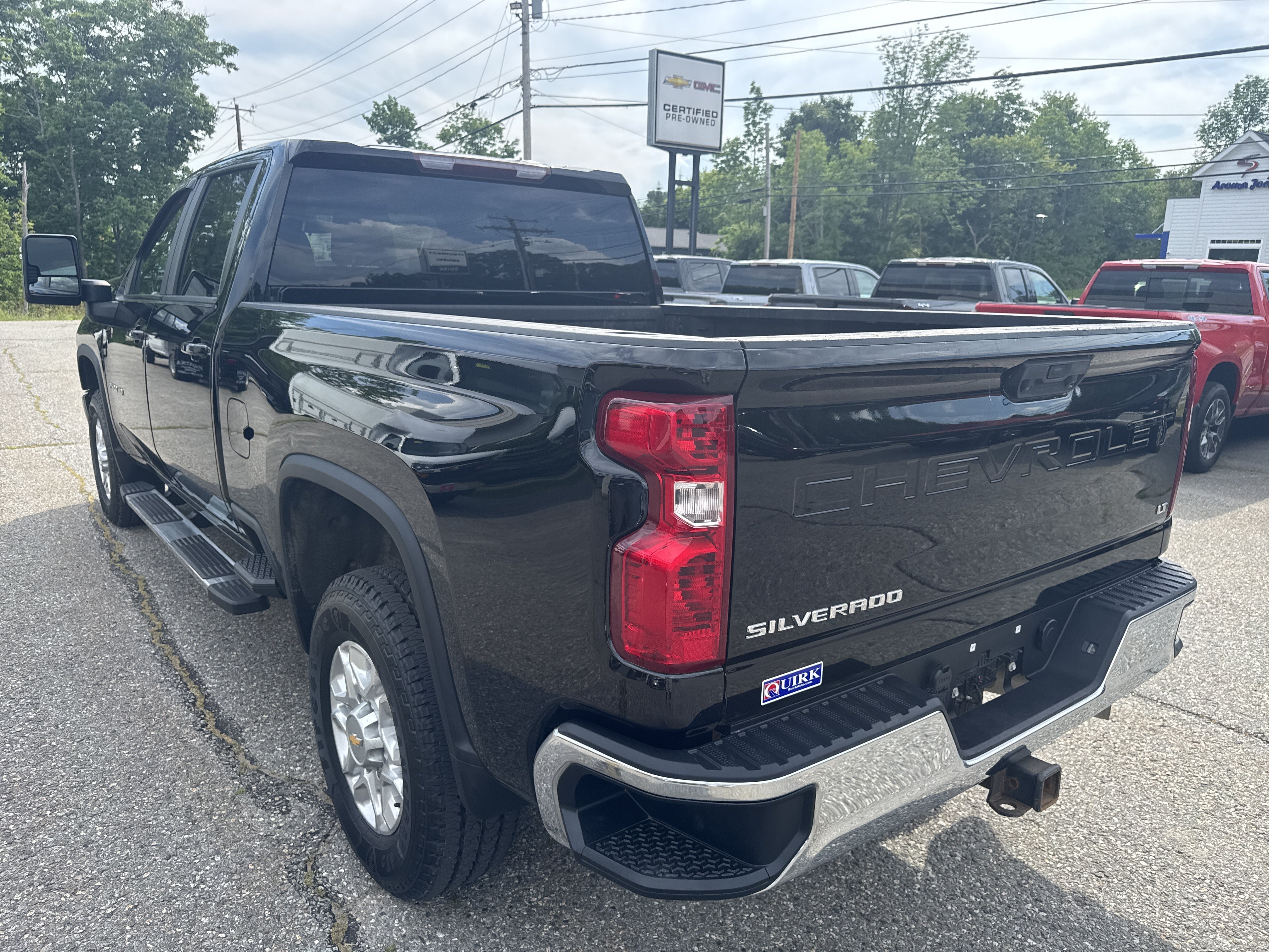 Used 2022 Black Chevrolet LT image 7
